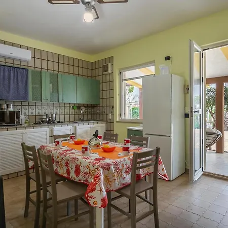 Hébergement de vacances Sarino